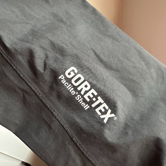 GORETEX PacLite Shell Jacket Raincoat from The North Face | Size M - Picture 10 of 14